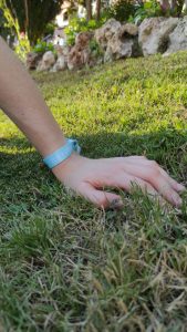 Pulsera En todo servir y amar
