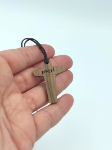 Cruz de madera "EFETTÁ"